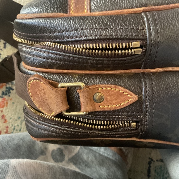 Louis Vuitton Monogram Reporter Crossbody PM - Picture 13 of 16